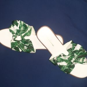 Misbehave women leaf print open to  slides size 11 green and white